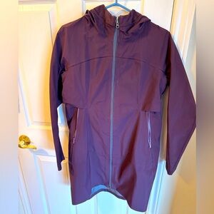 Lululemonn rain jacket